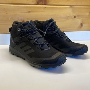 Brand NEW ADIDAS Terrex Climaproof Hiking Boots Men Size 9.5